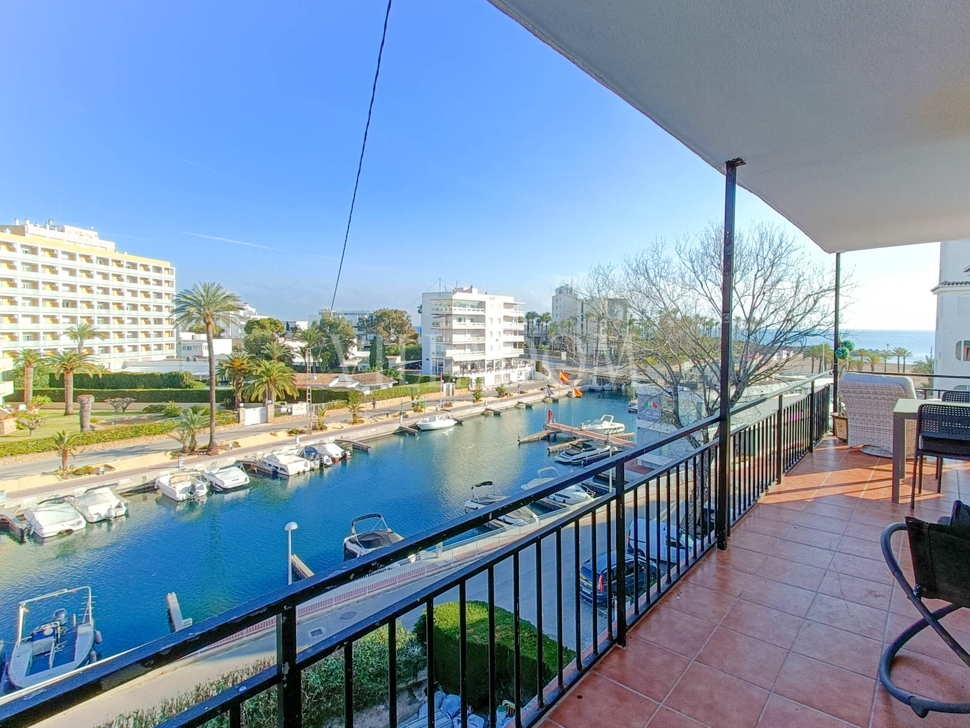 Appartement exclusif rénové avec vue sur la mer et le canal de la Fontana