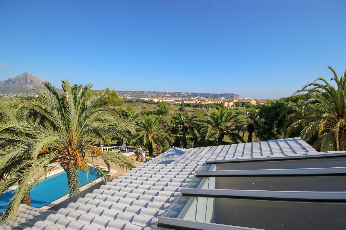 Villa de luxe très proche de la plage Arenal à vendre à Javea