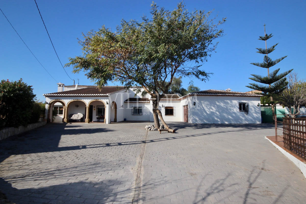 Villa à vendre très proche de la vieille ville de Javea
