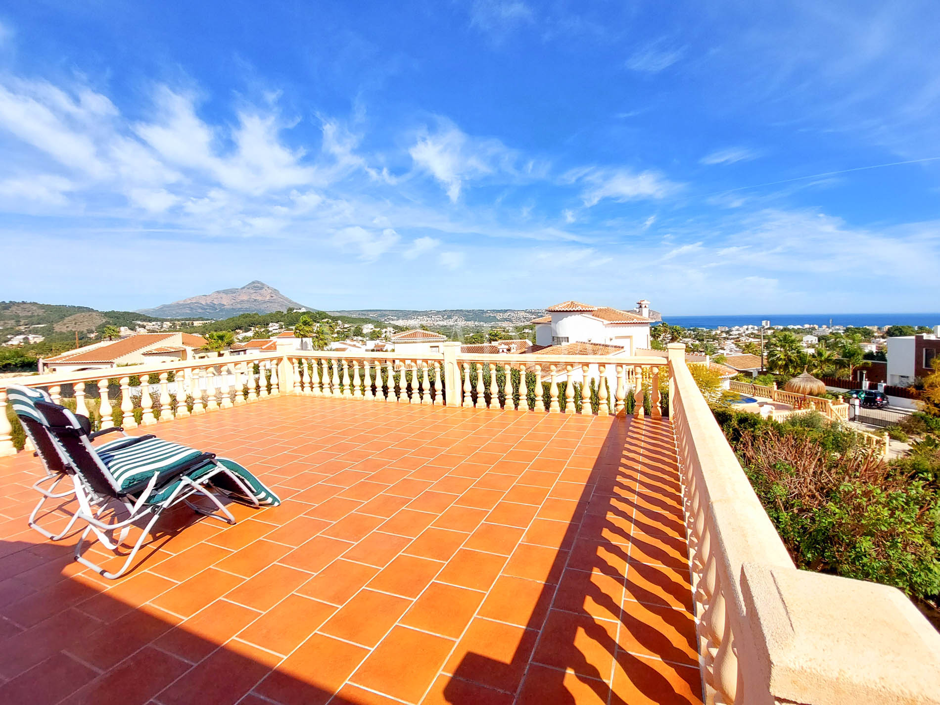 Villa avec vue sur la mer et le Montgó près de la plage de l’Arenal