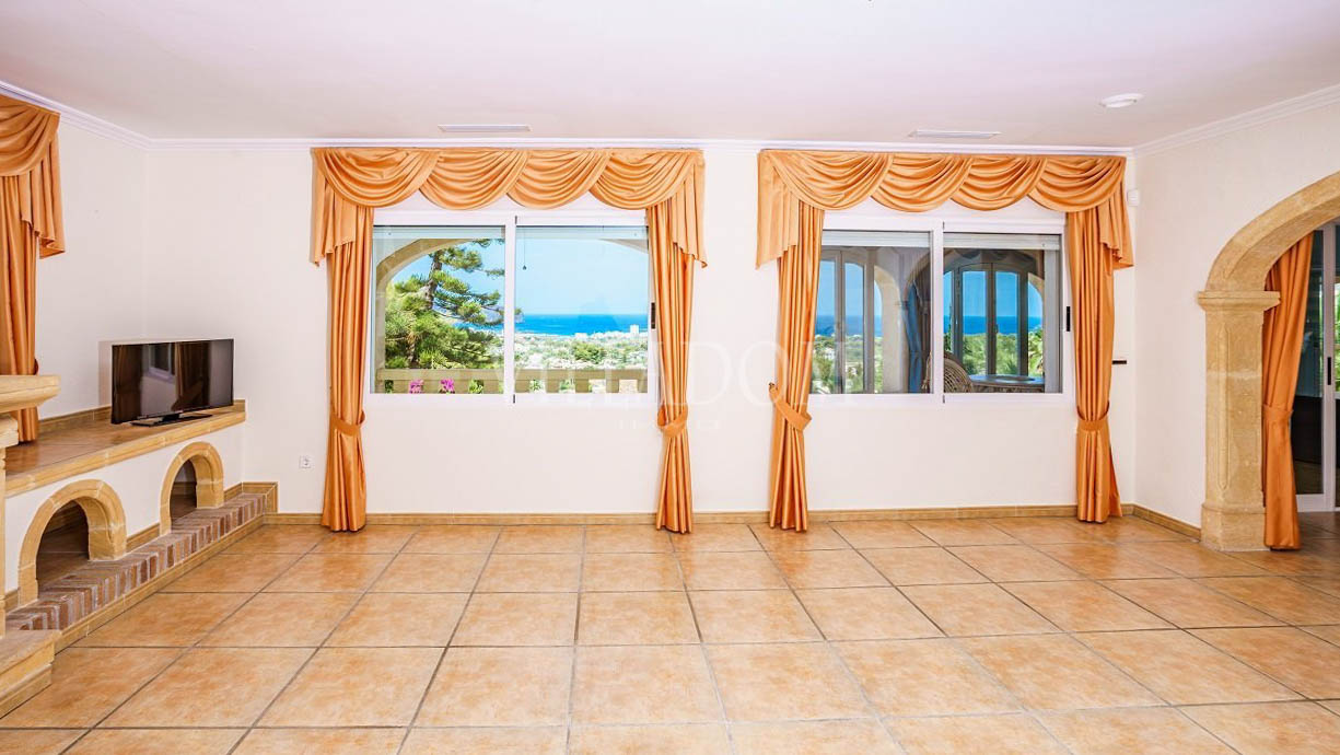 Villa de luxe avec une vue imprenable sur la mer à vendre à Javea